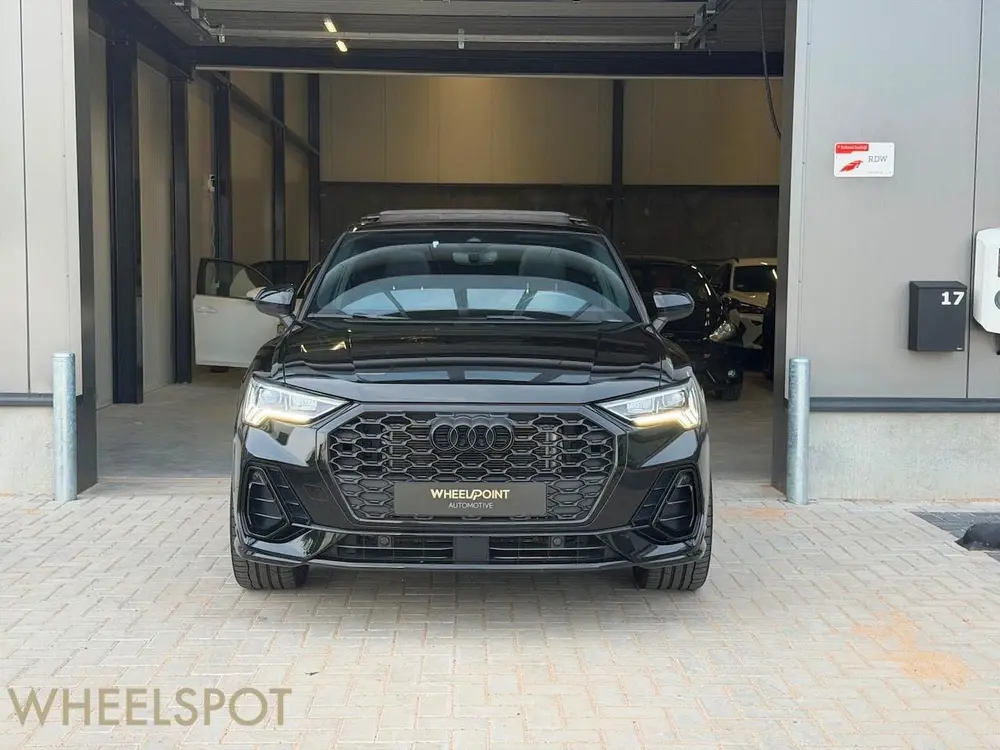 Audi Q3 35 TFSI S-line uit 2023, foto 2