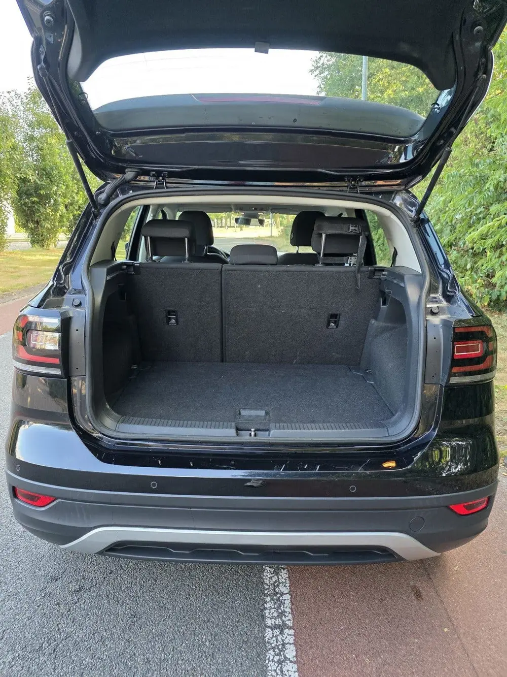 Volkswagen T-Cross 1.0 TSI 95pk 2020 Zwart uit 2020, foto 9
