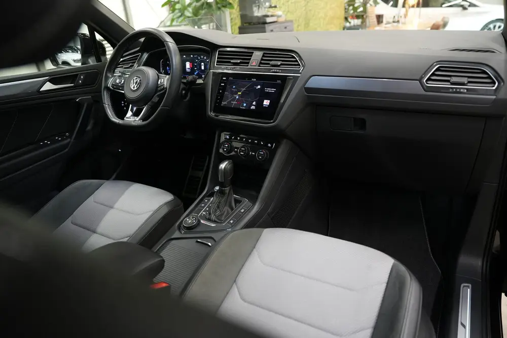 Volkswagen Tiguan 2.0 TSI 4Motion 3x R-Line * Pano - Trekhaa uit 2019, foto 19