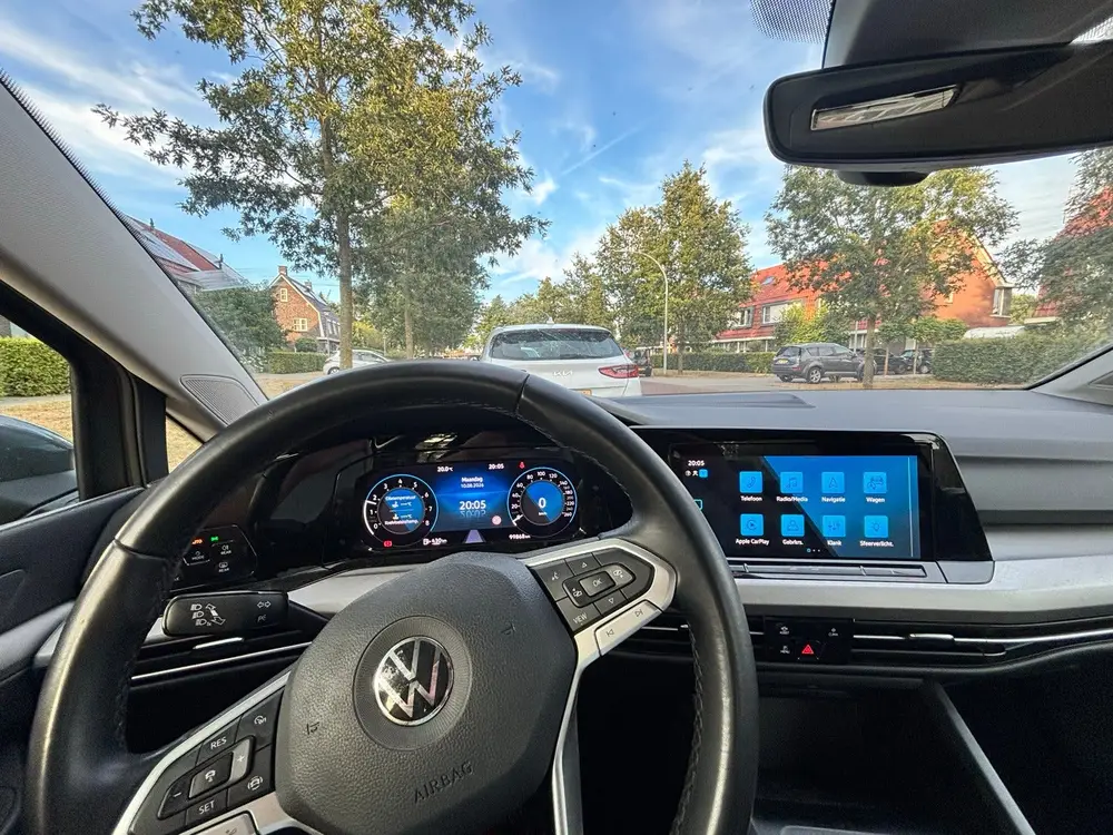 Volkswagen Golf 1.0 TSI 110pk 2021 Grijs uit 2021, foto 5