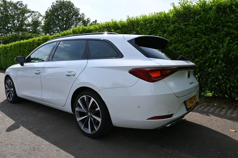 SEAT Leon 1.5 TSI FR Launch Edition. Origineel uit 2020, foto 4