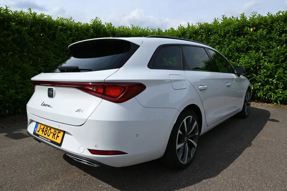 SEAT Leon 1.5 TSI FR Launch Edition. Origineel uit 2020, foto 6
