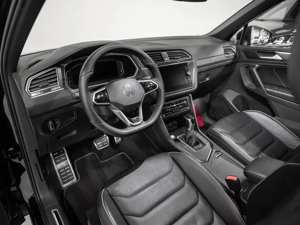 Volkswagen Tiguan 1.5 TSI R-Line Business+ Pano Leer Keyless uit 2021, foto 3