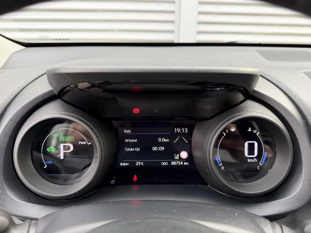 Toyota Yaris 1.5 Hybrid Dynamic uit 2020, foto 14