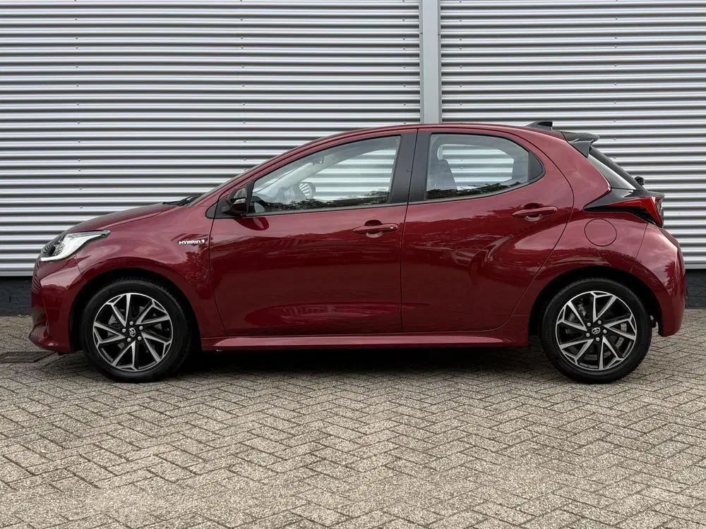 Toyota Yaris 1.5 Hybrid Dynamic uit 2020, foto 2