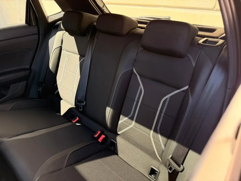 Volkswagen Polo VW Polo 1.0 TSI Highline DSG BTW Pano 17' R-Line Virtual Cam uit 2021, foto 11