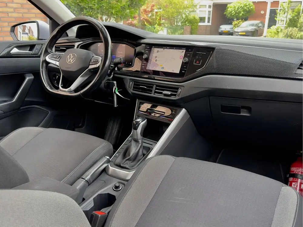 Volkswagen Polo 1.0 TSI AUT7 LIFE EDITION FACELIFT NAVI AIRC uit 2024, foto 2