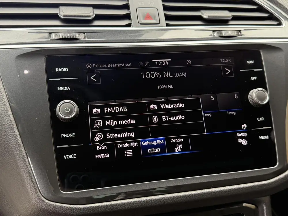 Volkswagen Tiguan 1.4 TSI eHybrid R-Line Business+ Trekhaak uit 2022, foto 15