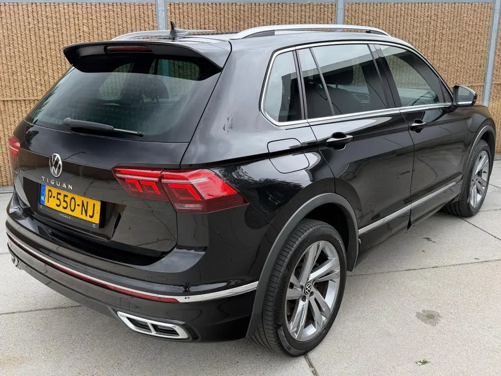 Volkswagen Tiguan 1.4 TSI eHybrid R-Line Business+ Trekhaak uit 2022, foto 2