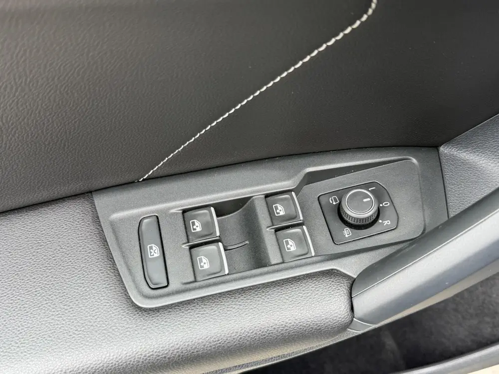 Volkswagen Tiguan 1.4 TSI eHybrid R-Line Business+ Trekhaak uit 2022, foto 4