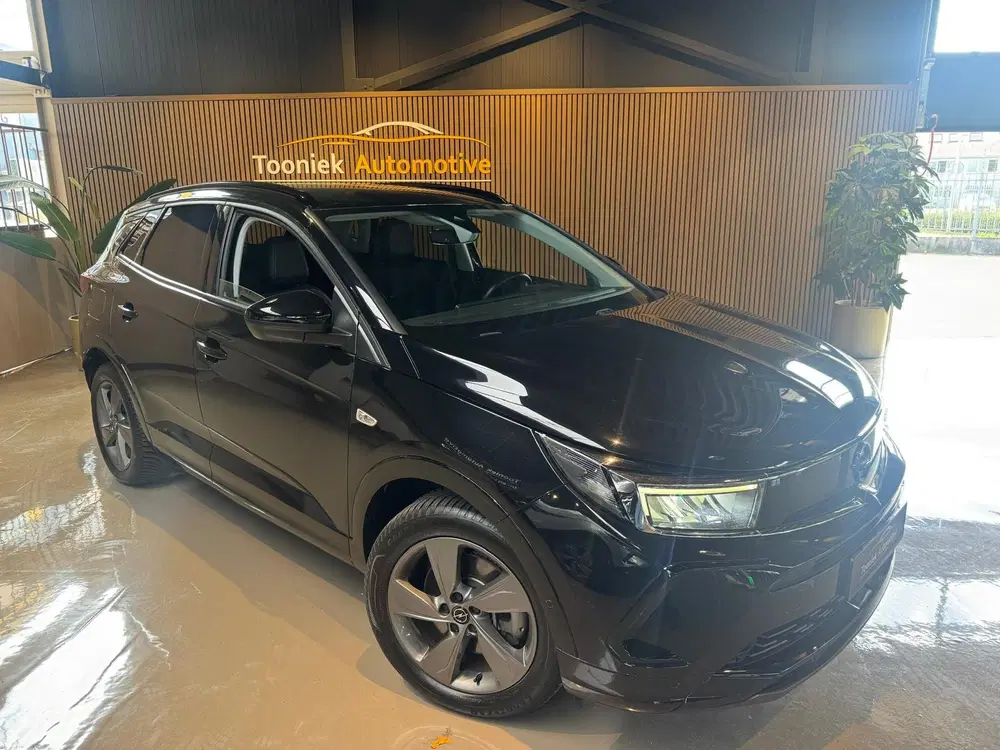 Opel Grandland 1.6 Turbo Plug-In Hybrid Ultimate Black Ed uit 2024