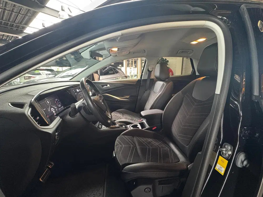 Opel Grandland 1.6 Turbo Plug-In Hybrid Ultimate Black Ed uit 2024, foto 7