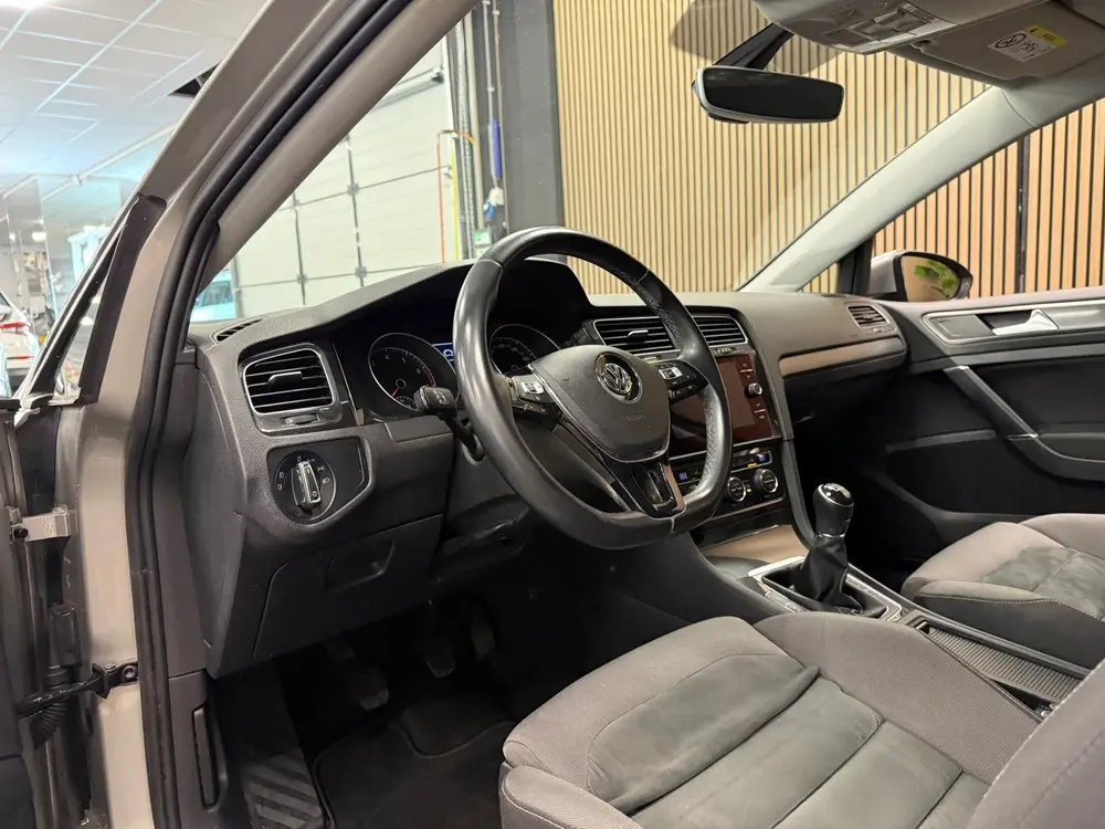 Volkswagen Golf 1.0 TSI Comfortline Business * Dealer onderh uit 2019, foto 12
