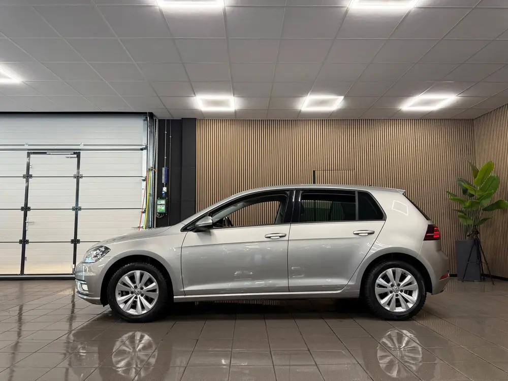 Volkswagen Golf 1.0 TSI Comfortline Business * Dealer onderh uit 2019, foto 2
