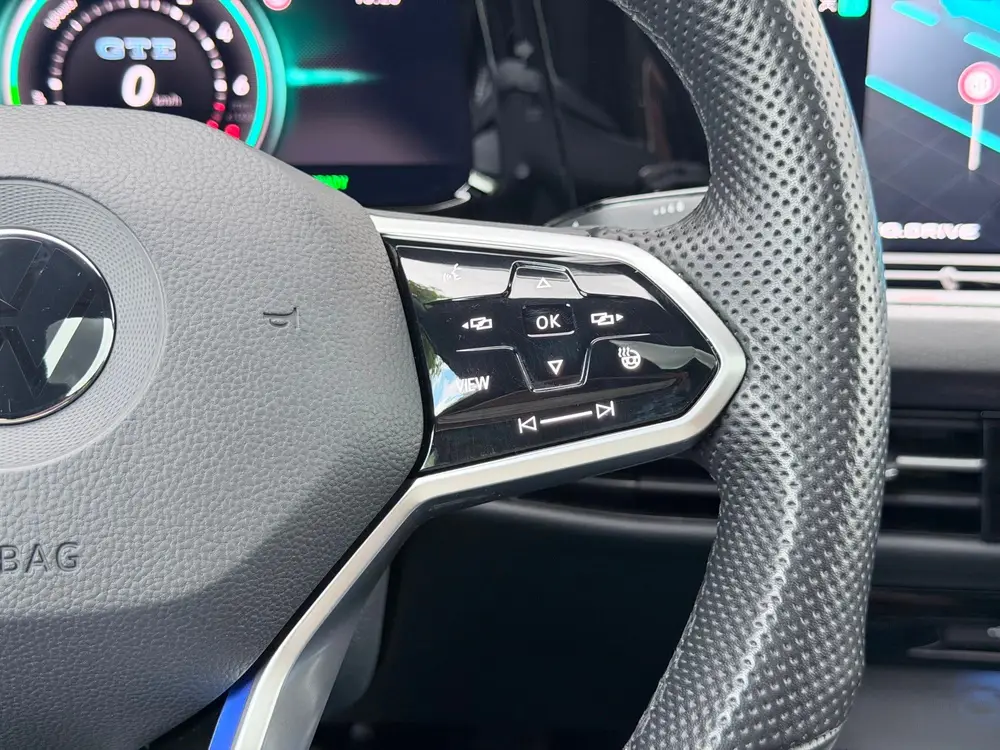Volkswagen Golf 1.4 eHybrid GTE Pano/Matrix/Trekhaak uit 2022, foto 15