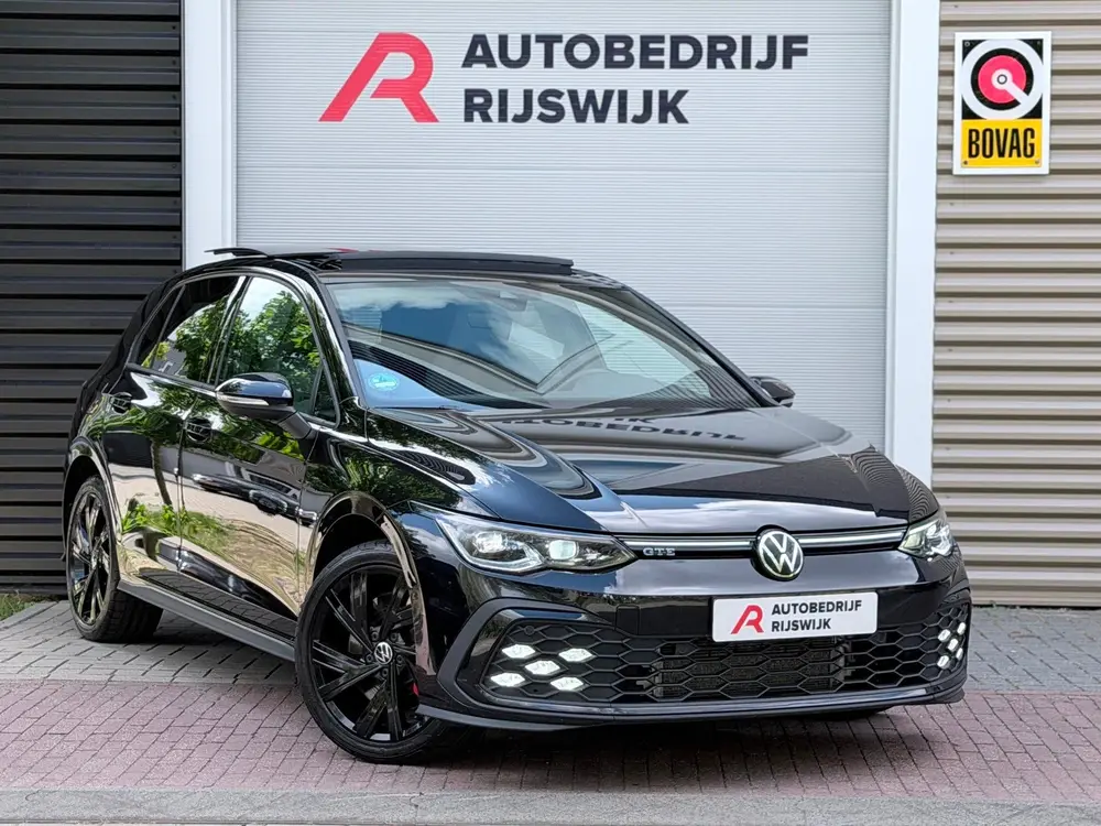 Volkswagen Golf 1.4 eHybrid GTE Pano/Matrix/Trekhaak uit 2022, foto 6