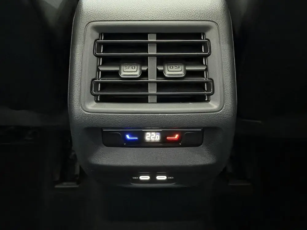 Volkswagen Tiguan 1.5 eHybrid R-Line Edition Plug-in Panoram uit 2026, foto 10