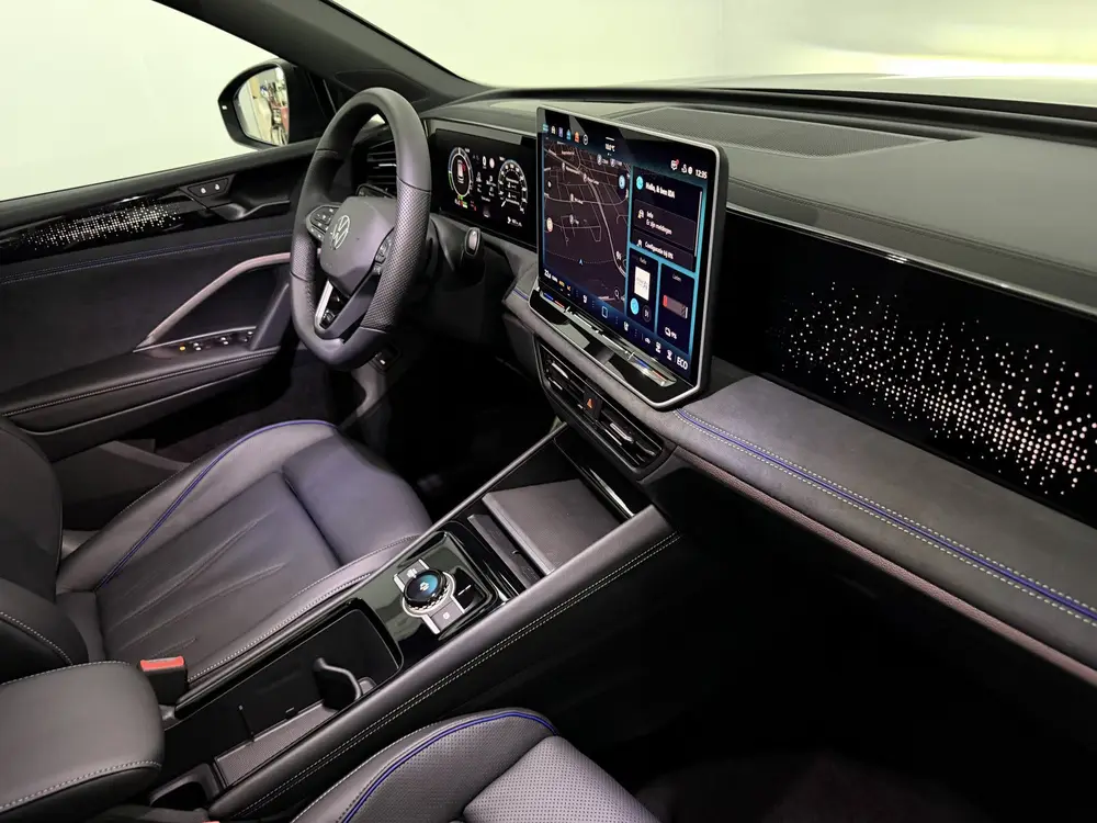 Volkswagen Tiguan 1.5 eHybrid R-Line Edition Plug-in Panoram uit 2026, foto 9