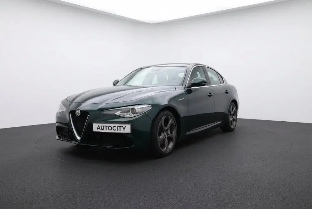 Alfa Romeo Giulia 2.0 Super 200PK Leder l Carplay l Camera l uit 2021