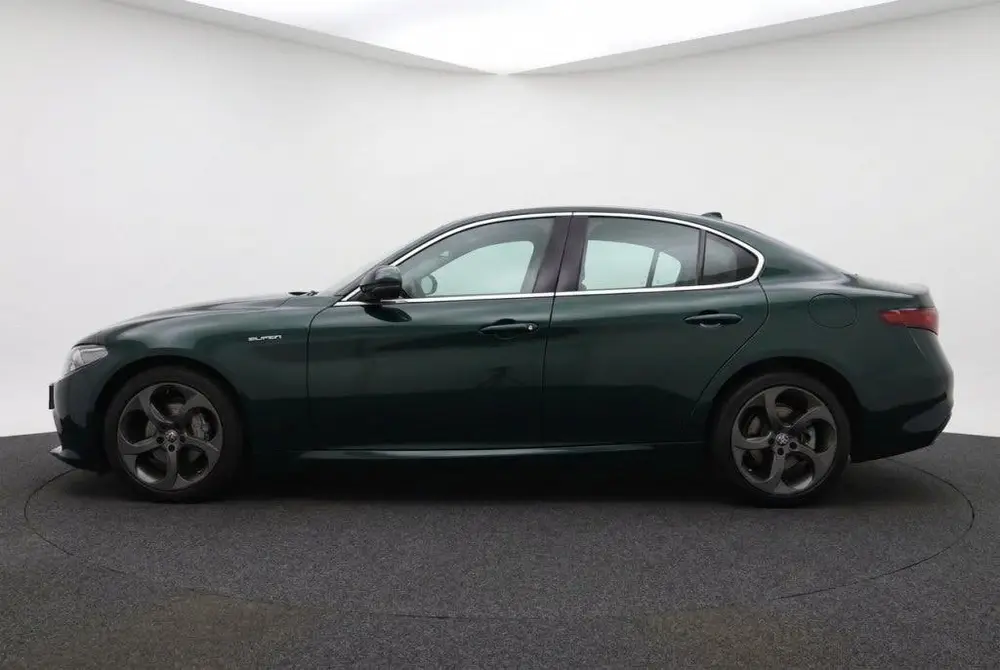 Alfa Romeo Giulia 2.0 Super 200PK Leder l Carplay l Camera l uit 2021, foto 2