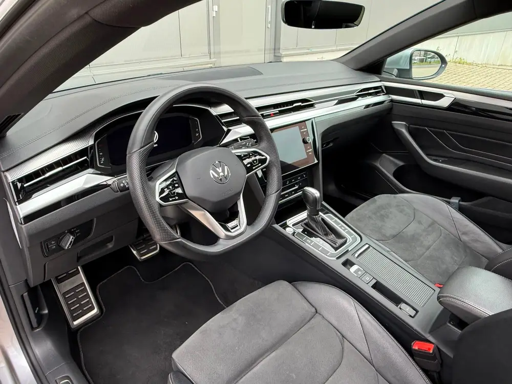 Volkswagen Arteon 2.0 TSI R-Line Business+ PANO BTW NAP uit 2021, foto 13