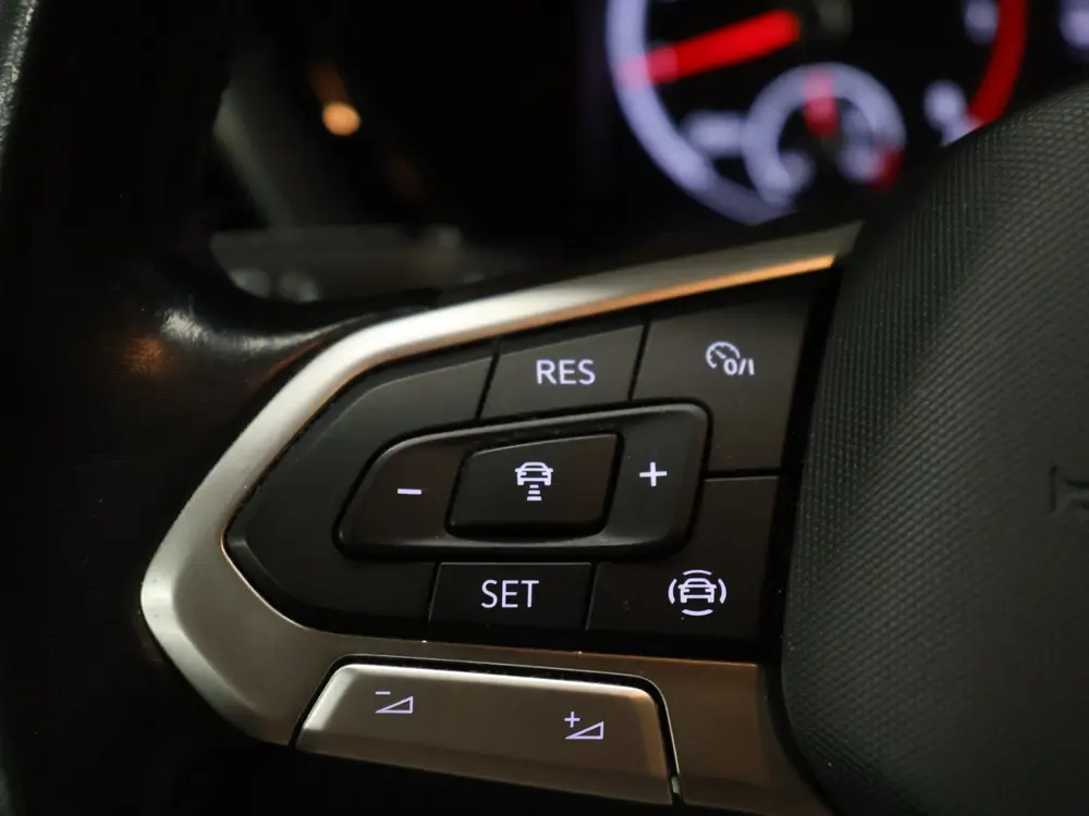 Volkswagen T-Cross 1.0 TSI Life [ADAPTIVE CRUISE, APPLE CARP uit 2021, foto 13