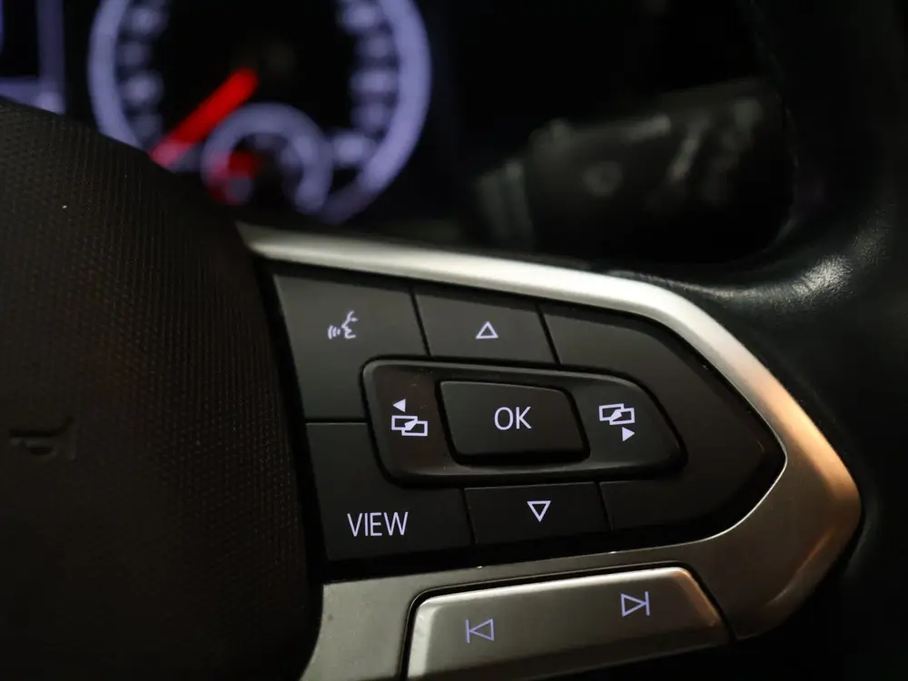 Volkswagen T-Cross 1.0 TSI Life [ADAPTIVE CRUISE, APPLE CARP uit 2021, foto 14