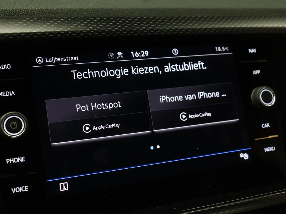 Volkswagen T-Cross 1.0 TSI Life [ADAPTIVE CRUISE, APPLE CARP uit 2021, foto 16
