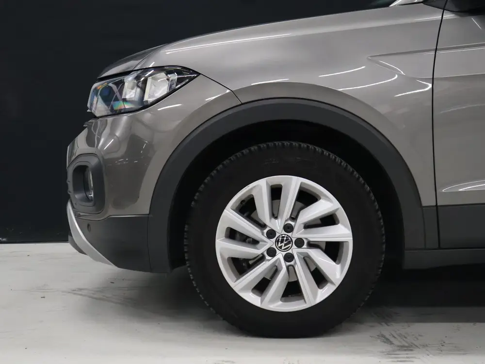 Volkswagen T-Cross 1.0 TSI Life [ADAPTIVE CRUISE, APPLE CARP uit 2021, foto 2