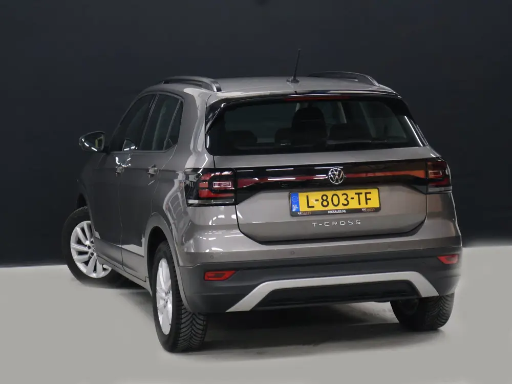 Volkswagen T-Cross 1.0 TSI Life [ADAPTIVE CRUISE, APPLE CARP uit 2021, foto 4