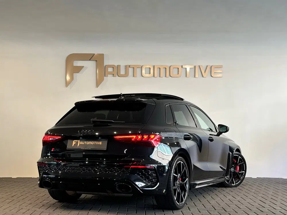 Audi RS3 2.5 TFSI quattro Pano uit 2023, foto 3