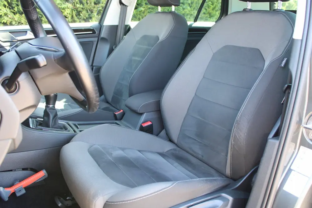 Volkswagen Golf 1.0 TSI Highline AdaptiveCruise VirtualCockp uit 2019, foto 7