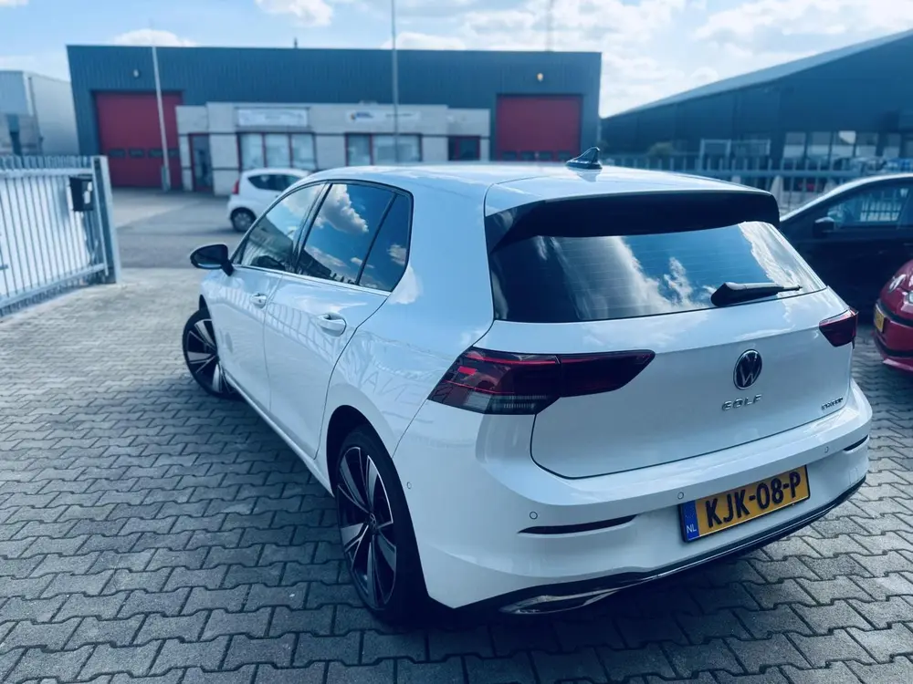Volkswagen Golf 1.4 TSI eHybrid DSG STYLE Navi/ CarPlay/ ACC uit 2022, foto 9
