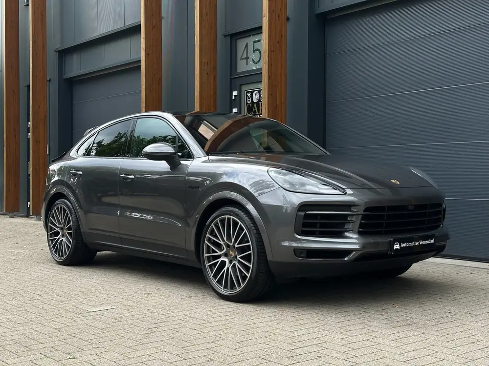 Porsche Cayenne Cayenne Coupé 3.0 E-Hybrid Pano uit 2020, foto 3