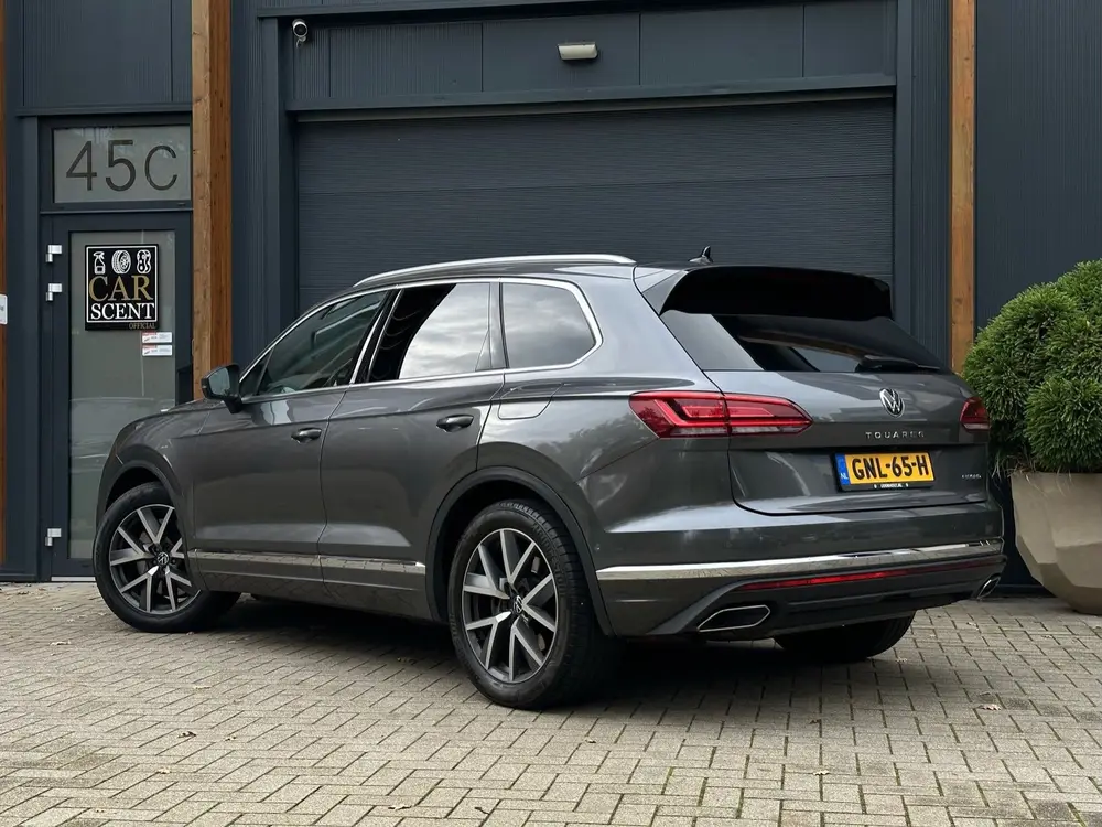 Volkswagen Touareg 3.0 TSi eHybrid 4MOTION Luchtvering uit 2021, foto 2