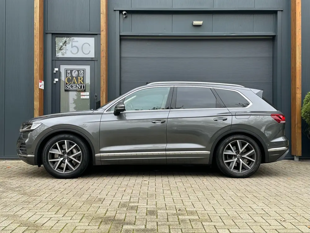 Volkswagen Touareg 3.0 TSi eHybrid 4MOTION Luchtvering uit 2021, foto 5