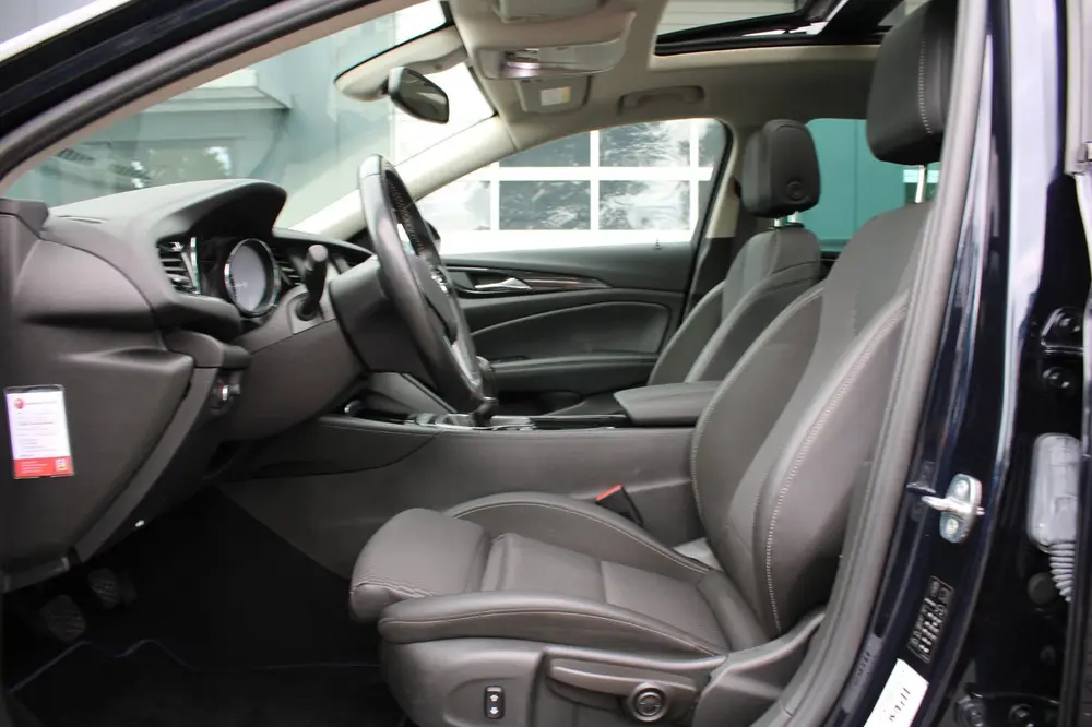 Opel Insignia 1.5 Turbo Business Executive Cru uit 2019, foto 6