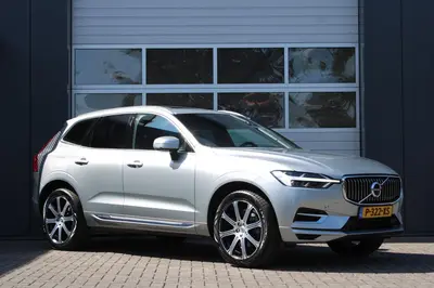 Volvo XC60 2.0 T8 Twin Engine AWD Inscription ACC/HarmanKard uit 2019