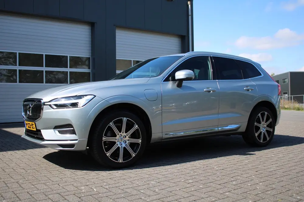 Volvo XC60 2.0 T8 Twin Engine AWD Inscription ACC/HarmanKard uit 2019, foto 15