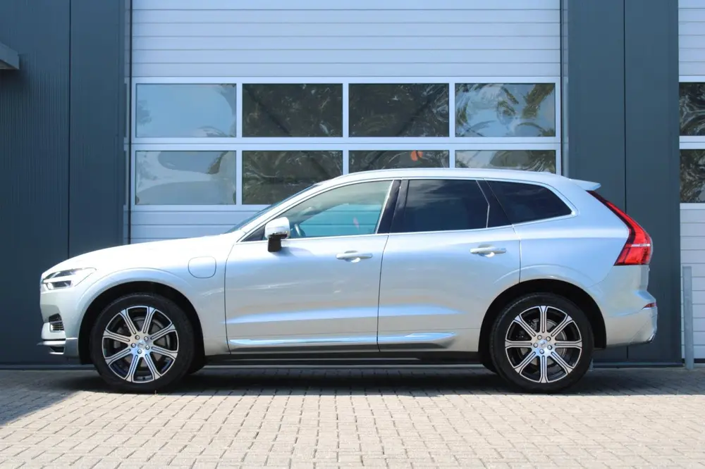 Volvo XC60 2.0 T8 Twin Engine AWD Inscription ACC/HarmanKard uit 2019, foto 3