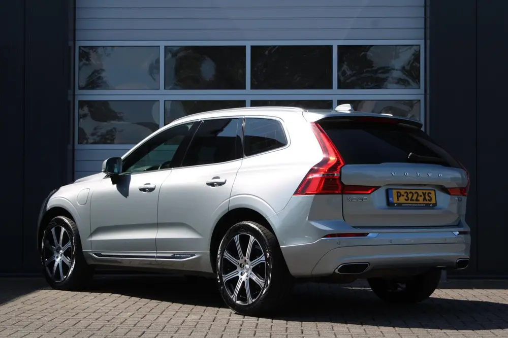 Volvo XC60 2.0 T8 Twin Engine AWD Inscription ACC/HarmanKard uit 2019, foto 4