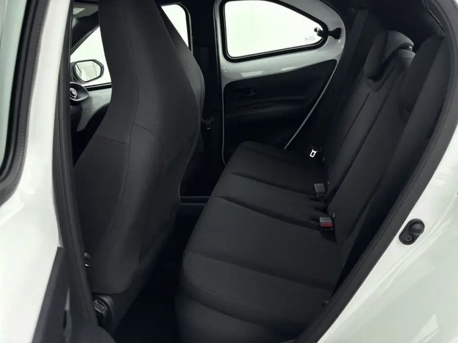 Toyota Aygo X Hybrid 115 play (bj 2026 uit 2026, foto 12