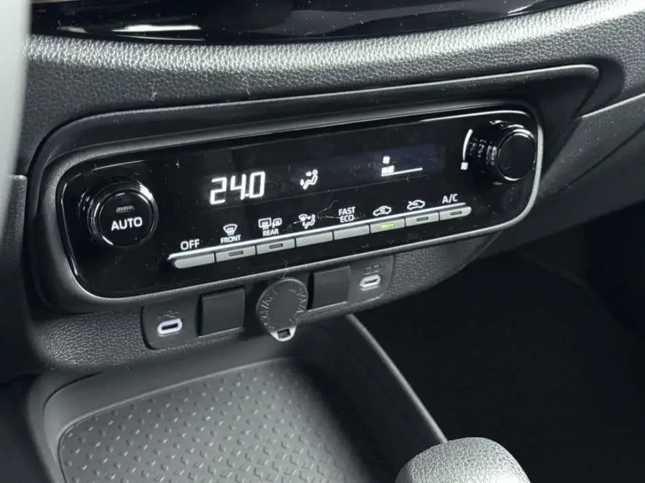 Toyota Aygo X Hybrid 115 play (bj 2026 uit 2026, foto 8