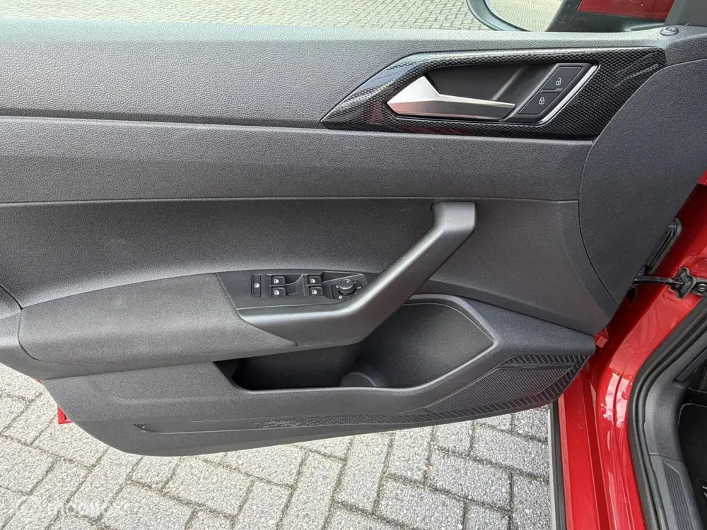 Volkswagen Taigo 1.0 TSI Life Business|18 inch|Parkeersensor uit 2022, foto 11