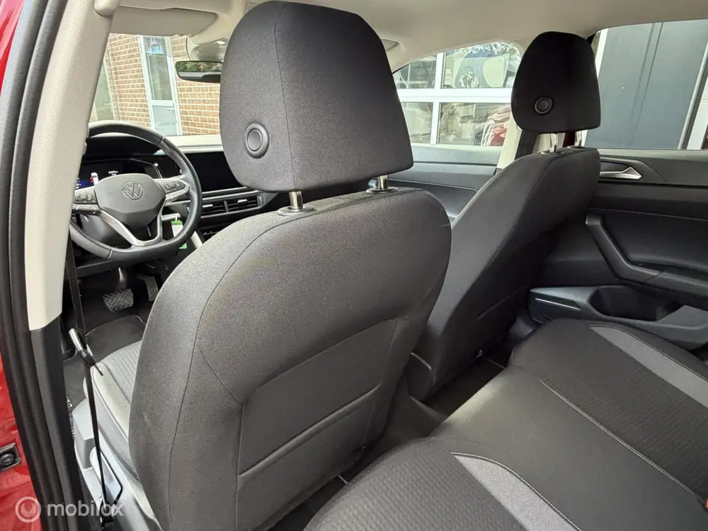Volkswagen Taigo 1.0 TSI Life Business|18 inch|Parkeersensor uit 2022, foto 8