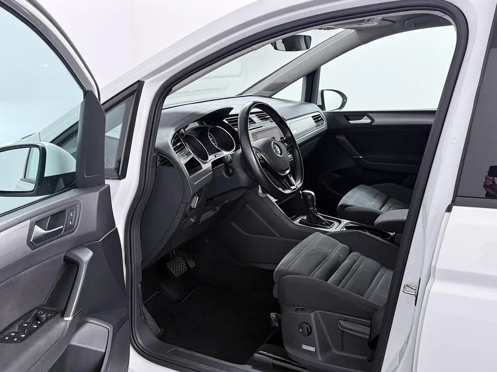 Volkswagen Touran 1.5 TSI Highline Business R 7p | Trekhaak uit 2019, foto 6