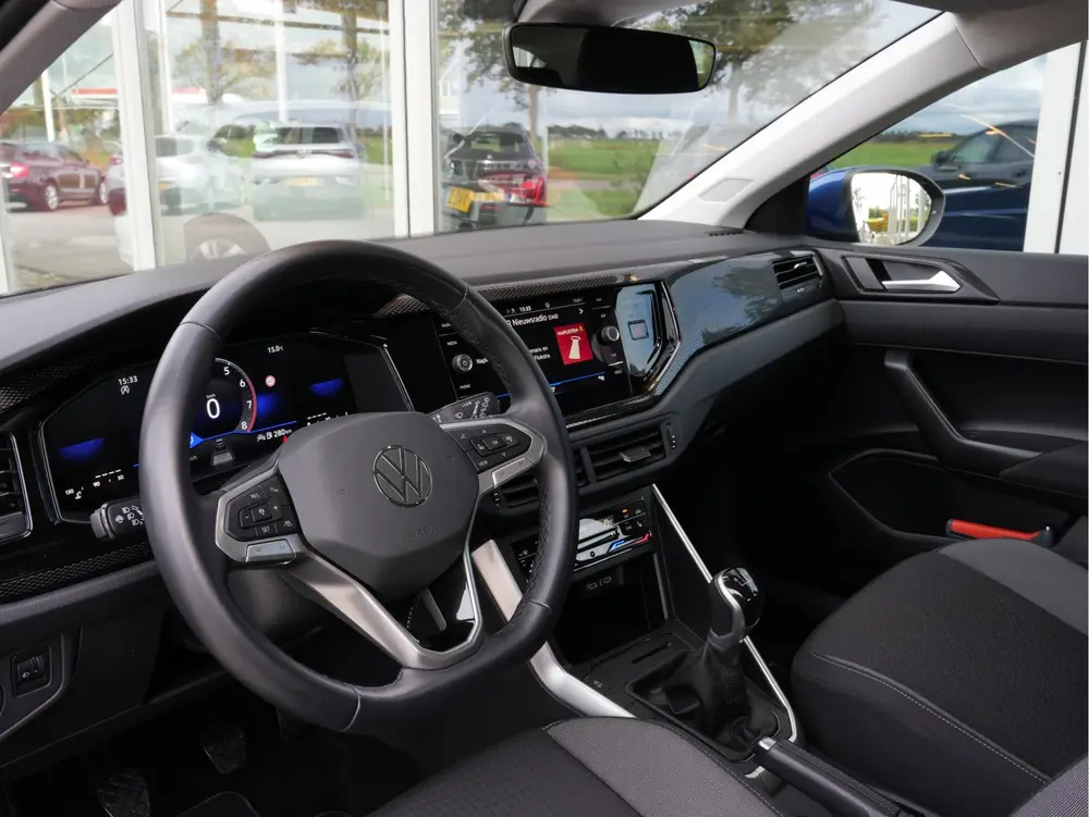 Volkswagen Taigo 1.0 TSI Life Business | Navigatie | Adaptiv uit 2023, foto 3