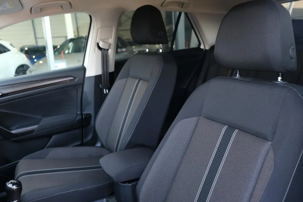 Volkswagen T-Roc 1.0 TSI R-line Navi Led Cruise Pdc Acc Clim uit 2019, foto 16