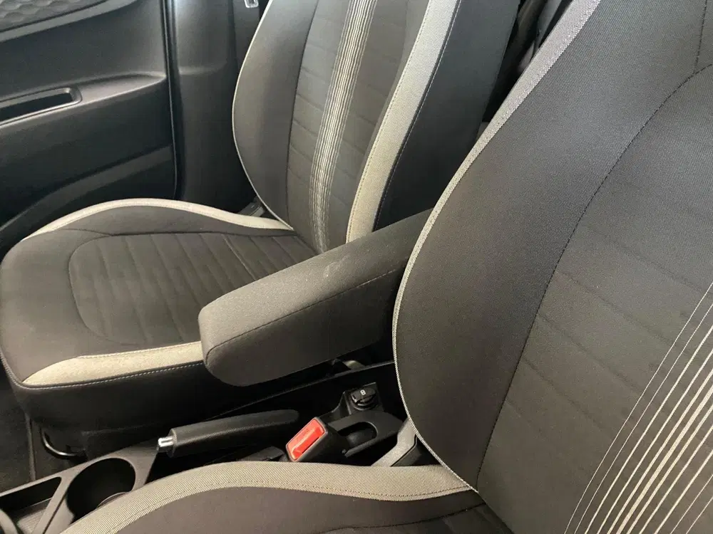 Hyundai i10 1.0 COMFORT SMART uit 2023, foto 18