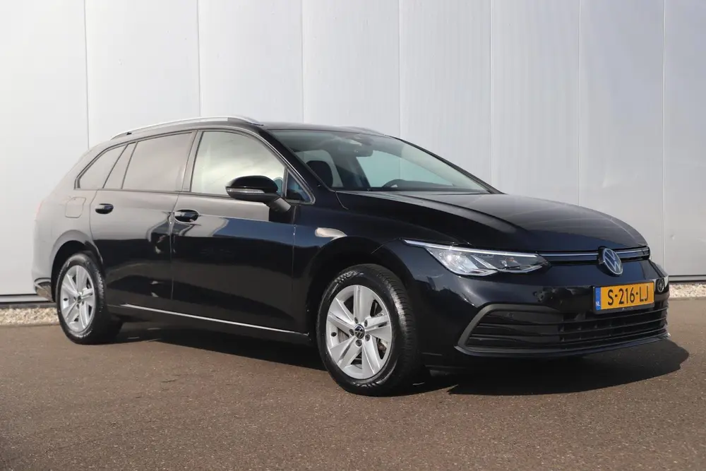 Volkswagen Golf Variant 1.0 eTSI Life Automaat Virtual Cockp uit 2023, foto 3